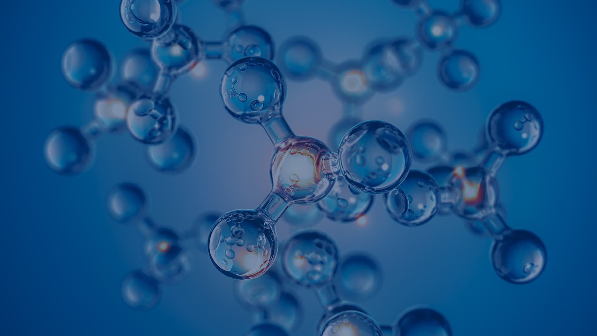 实验室研究人员在进行科学实验，处理样本